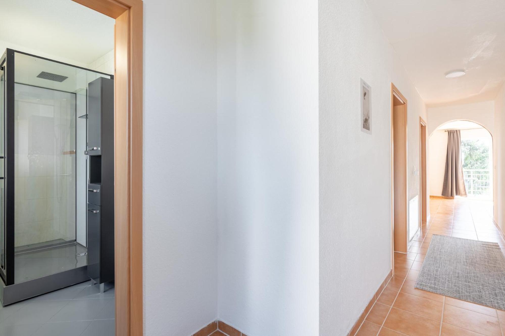 Gemuetliches Heimkino Mit Balkon & Beamer Kassel