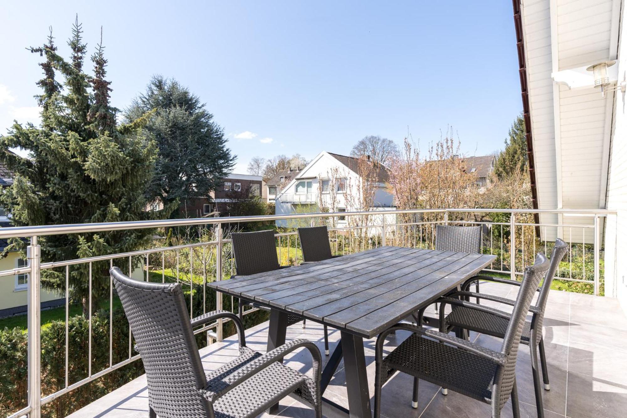 Apartment Gemuetliches Heimkino Mit Balkon & Beamer Kassel